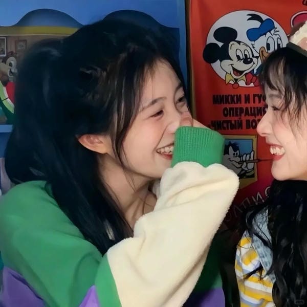 avatar đôi bạn thân nữ (28)