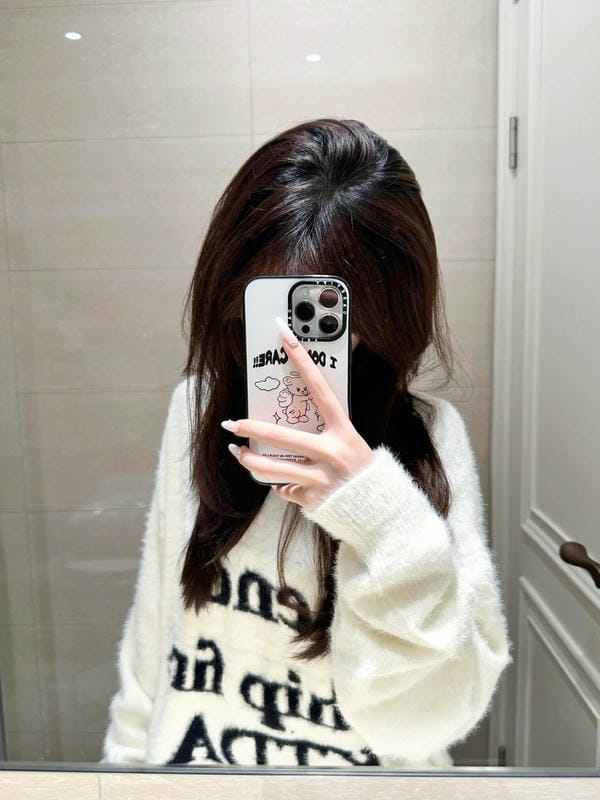 ảnh gái xinh che mặt bằng điện thoại 36